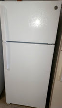 Load image into Gallery viewer, $499 Refrigerator