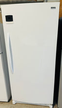 Load image into Gallery viewer, A Stand Up Freezer 20 c u f t
