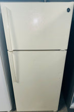 Load image into Gallery viewer, $399 Refrigerator
