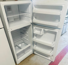 Load image into Gallery viewer, $299 Hotpoint Refrigerator
