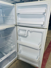 Load image into Gallery viewer, $399 Refrigerator
