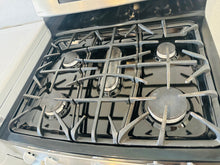 Load image into Gallery viewer, Propane Gas Range 5 Burners in Stainless Steel
