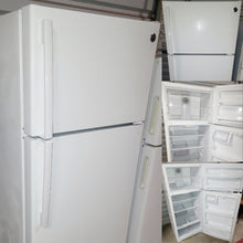 Load image into Gallery viewer, GE Refrigerator $399
