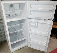 Load image into Gallery viewer, GE Refrigerator $399
