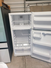 Load image into Gallery viewer, Sold GE Refrigerator SALE $399
