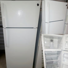 Load image into Gallery viewer, GE Refrigerator $399
